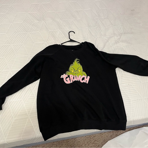 Torrid Hybrid & Company Black Grinch Graphic Sweatshirt - Picture 1 of 2